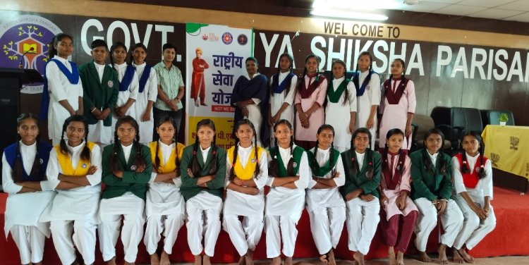 सामाजिक सरोकार : सेवा, समर्पण और सोच में पवित्रता का लक्ष्य रखें