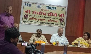 साहित्य सरोकार : मनुष्यता की रहनुमाई करती है कविता : श्री चौबे