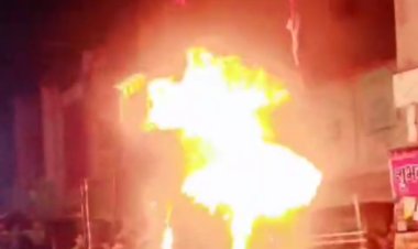 हरकत : मोहर्रम जुलूस के दौरान हिंदू राष्ट्र का जलाया बैनर