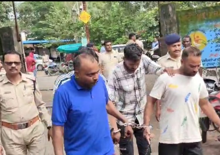 पुलिस कार्रवाई : सैलाना में हिंदू राष्ट्र का बैनर जलाने वाले चार आरोपी गिरफ्तार