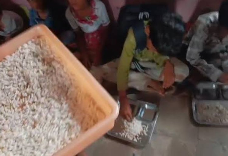 मामला मध्याह्न भोजन की जगह स्कूल में सेंव परमल वितरित करने का, तीनों को किया बहाल