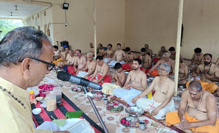 मनुष्य के मर्यादित होने का प्रमाण है जनेऊ, जो ब्राह्मण इसे धारण नहीं करता वह होता है नैतिक पतन की ओर अग्रसर