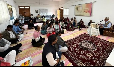 धर्म संस्कृति : समग्र विश्व की सृजनकर्ता है मांँ