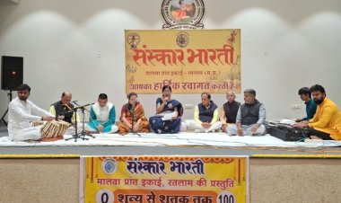 संघ शताब्दी के उपलक्ष्य में ‘शून्य से शतक तक’ संगीत माला की उम्दा प्रस्तुति ने मनमोहा
