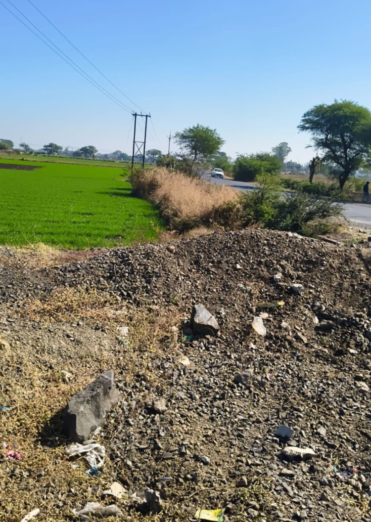 रतलाम में महत्वपूर्ण रेलवे ओवर ब्रिज का निर्माण ठप