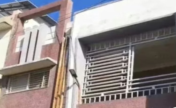 बदबू आने पर पड़ोसियों ने दी पुलिस को सूचना तो मिले पति पत्नी के शव