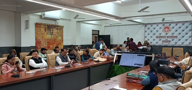 हाल हकीकत : जनसुनवाई का बंटाढार, कलेक्टर ने बनाई आमजन से दूरी, कागज देना समस्याग्रस्त लोगों की मजबूरी