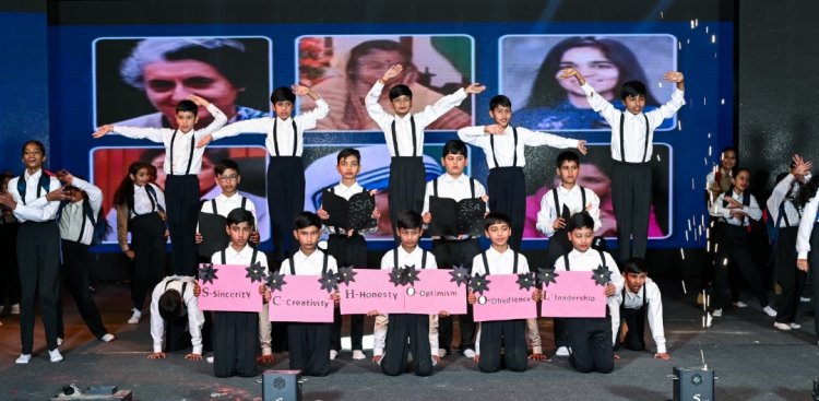 अद्भुत प्रस्तुतियां देकर विद्यार्थियों ने किया अभिभूत