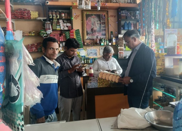 नापतौल विभाग की कार्रवाई : असत्यापित इलेक्ट्रॉनिक्स तोल उपकरण अमानक पैकेज बंद वस्तु जब्त