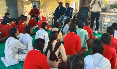 विद्यार्थी अपनी रुचि और क्षमता के अनुसार जीवन का लक्ष्य करें निर्धारित 