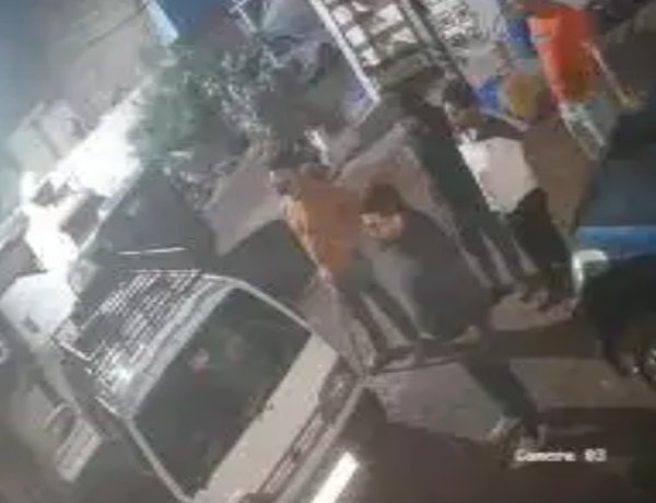 पोस्ट पर विवाद :  रतलाम सिंधी समाज अध्यक्ष के बेटे सहित चार ने की तोड़फोड़, जान से मारने की दी धमकी