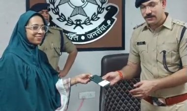 सायबर सेल को सफलता : गुम हुए 20 लाख के मोबाइल ढूंढ कर दिए 100 लोगों को, मोबाइल मिलने की खुशी में खिले चेहरे