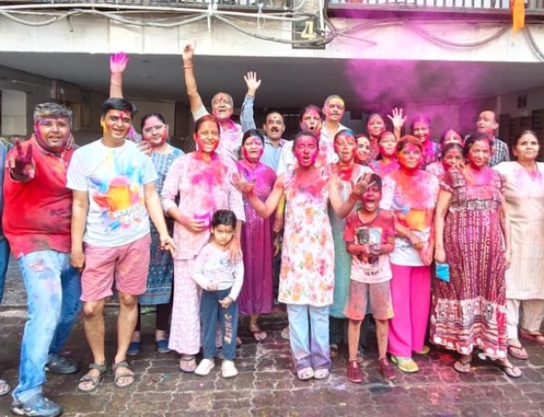 सामाजिक सरोकार : होली के रंग, व्यंजनों के संग, मस्ती की तरंग, चारों ओर फैली उमंग
