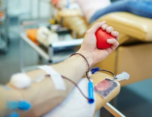 सामाजिक सरोकार : ... और फोन आते ही पहुंच गए रक्तदाता रक्तदान करने, पीड़ितों के जीवन में खुशियों के रंग भरने