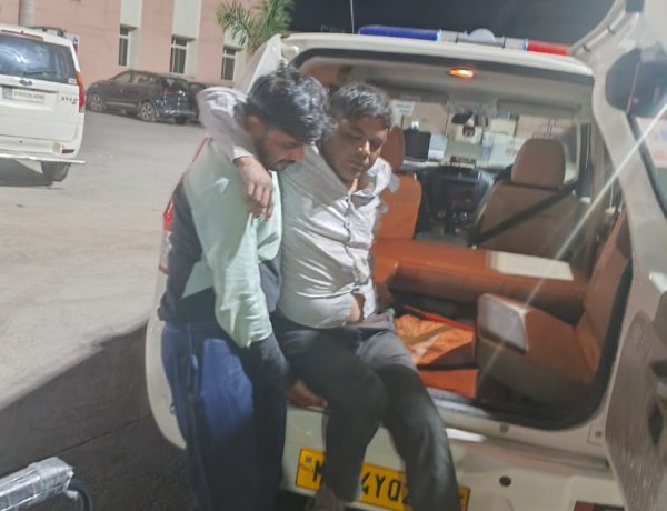 दुर्घटना : दो वाहन में भिड़ंत, 7 घायल, दो गंभीर