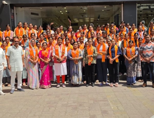 विश्व हिंदू परिषद मातृशक्ति दुर्गा वाहिनी ने केरल स्टोरी 2 दिखाई बहनों को