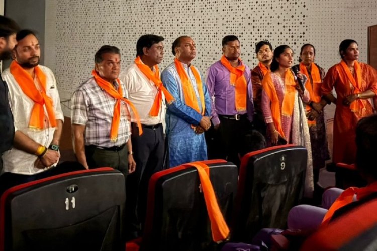 पहले राष्ट्रीय गीत फिर अधिवक्ताओं ने देखी फिल्म केरला स्टोरी 2