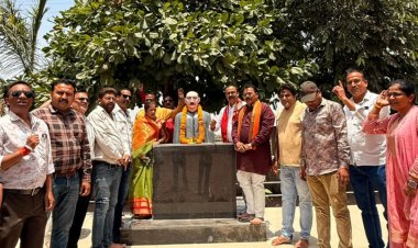 पं.उपाध्याय और डॉ. मुखर्जी की प्रतिमा पर माल्यार्पण किया नवनियुक्त आरडीए उपाध्यक्ष सोनी ने