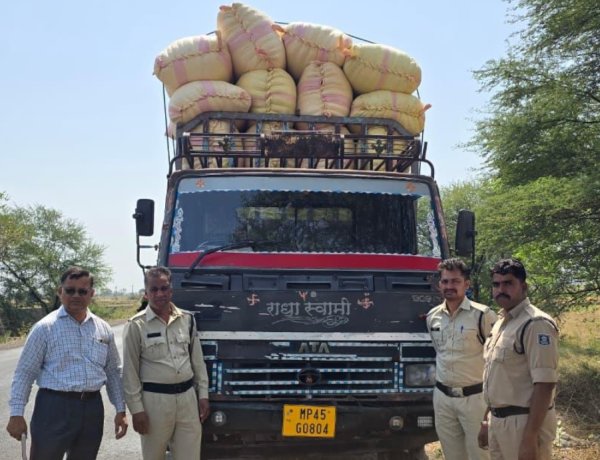 परिवहन विभाग उतरा सड़क पर :  ओव्हरलोड वाहनों पर की चालानी कार्रवाई 