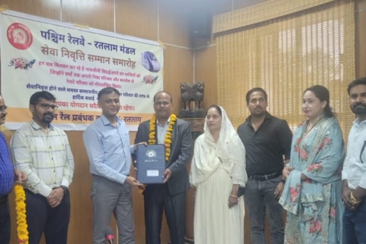 सेवानिवृत्ति पर सम्मानित हुए शेख इरफान अहमद
