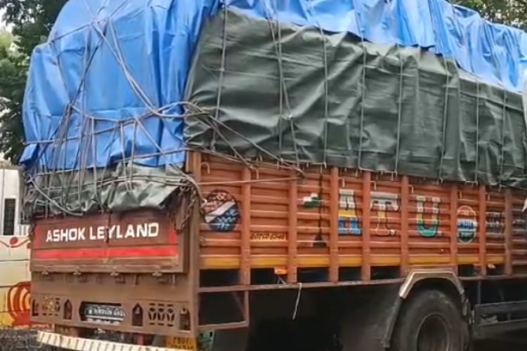 केले से भरे ट्रक के केबिन से 20 किलो डोडाचूरा जब्त