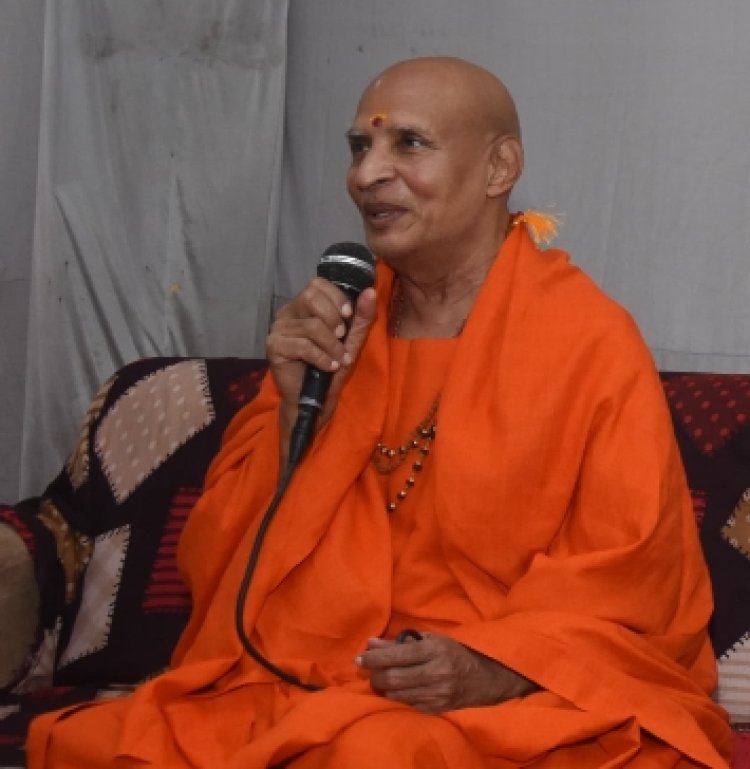 साहित्य सरोकार : हमारे चरित्र को संवरता है साहित्य
