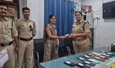 आमजन के गुम हुए 15 मोबाइल खोजकर लौटाए पुलिस ने