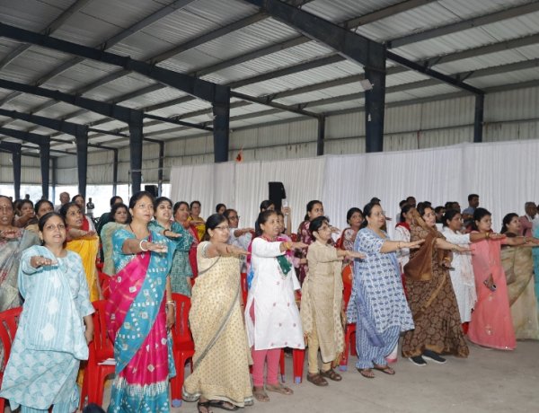 रतलाम को हरित और शीतल बनाने के संकल्प के साथ हुआ 'त्रिवेणी वन रोपण महाअभियान' का शुभारंभ
