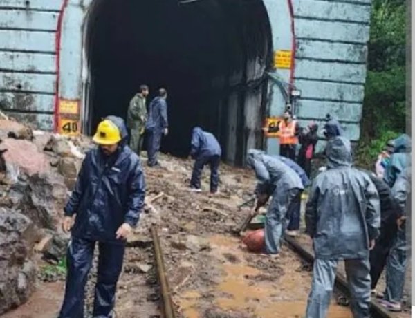 रेलयात्री सरोकार : मुंबई-पुणे में भारी बारिश से रतलाम मंडल की कई ट्रेनें प्रभावित