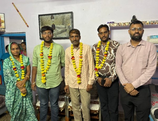 उपलब्धि सरोकार : रतलाम के पुष्कर ने विपरीत परिस्थितियों को बनाया अवसर