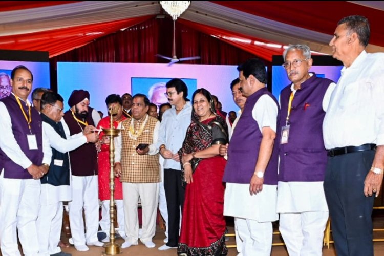 रतलाम में सजा 'रत्नपुरी शामियाना महोत्सव': टेंट व्यवसायियों की एकजुटता से गूंजा हॉल