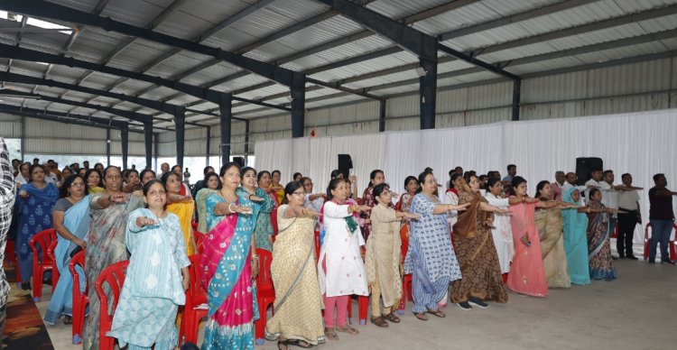 रतलाम को हरित और शीतल बनाने के संकल्प के साथ हुआ 'त्रिवेणी वन रोपण महाअभियान' का शुभारंभ