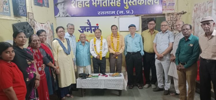 साहित्य सरोकार : प्रकृति का सौंदर्य मनुष्य को लिखने के लिए प्रेरित करता
