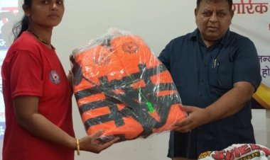 सामाजिक सरोकार : मानवता की सेवा ही सबसे बड़ा धर्म: रतलाम में 100 'आपदा मित्रों' के प्रशिक्षण का हुआ आगाज