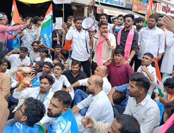 आंखों देखी : 40 मिनट में सब कुछ किया और सहा एनएसयूआई ने