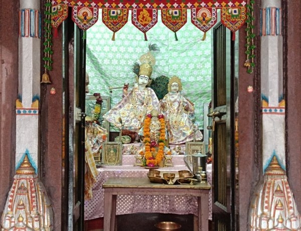 करोड़ों की संपत्ति, फिर भी पाई-पाई को मोहताज: रतलाम के 145 वर्ष पुराने ऐतिहासिक 'रानी जी के मंदिर' की उपेक्षा पर उठे सवाल