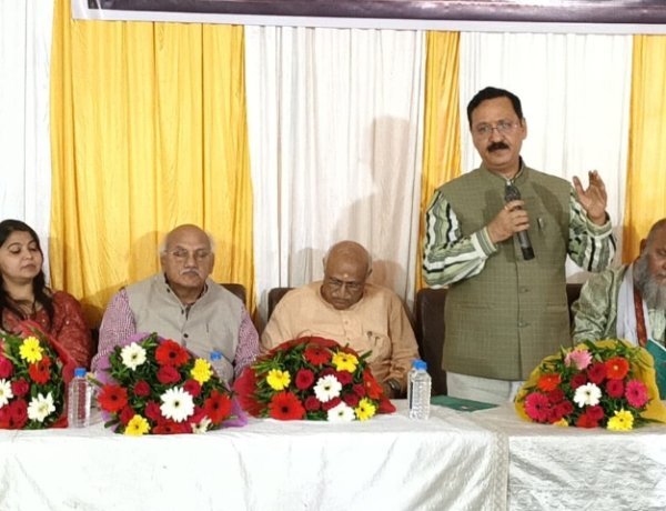 साहित्य सरोकार : बच्चों के लिए विपुल साहित्य की रचना समय की जरूरत