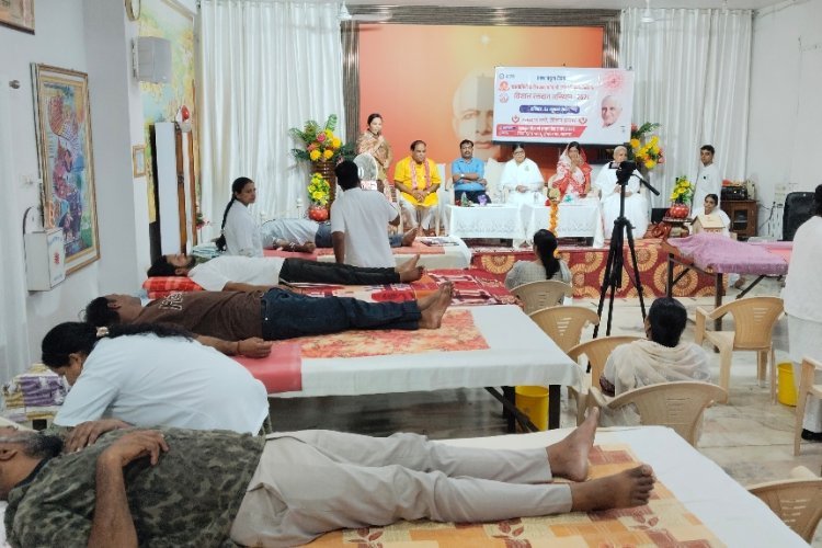 दादी प्रकाशमणि जी की पुण्यतिथि पर एकत्र हुआ 55 यूनिट रक्त