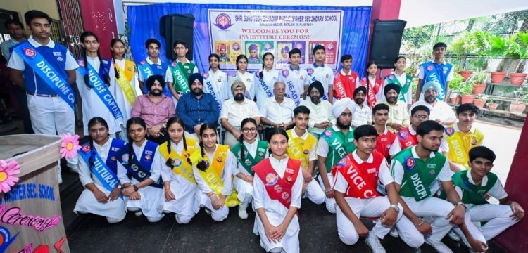 श्री गुरु तेग बहादुर पब्लिक हायर सेकेंडरी स्कूल शास्त्री नगर की छात्र परिषद का हुआ पद ग्रहण समारोह