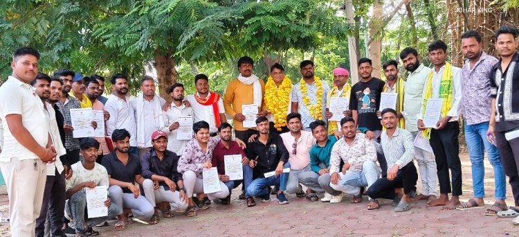 रतलाम में जयस की हुई महत्वपूर्ण बैठक : संगठन का हुआ विस्तार