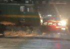 रतलाम में टला बड़ा रेल हादसा: नशे में धुत गेटमैन की लापरवाही से ट्रैक पर फंसी कार