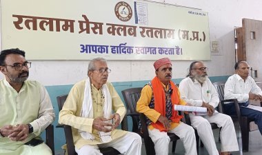 रतलाम में शासकीय मंदिरों की जमीनों पर दबंगों के कब्जे से पुजारियों में आक्रोश, खोला मोर्चा
