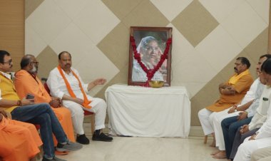श्रद्धांजलि : महामंडलेश्वर स्वामी देवस्वरुपानंद जी, सांसद अनिता चौहान ने दी कैबिनेट मंत्री चेतन्य काश्यप की मातुश्री को श्रद्धांजलि