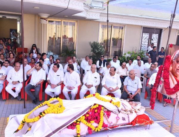 श्रद्धांजलि : श्रीमती तेजकुंवर बाई काश्यप की पार्थिव देह पंचतत्व में विलीन