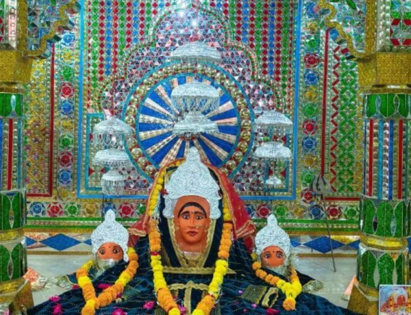नवरात्रि विशेष : 600 साल पुराने श्री लालमाता मंदिर से जुड़ी हैं, जनआस्‍था और विश्‍वास की अनेकों कहानियाँ