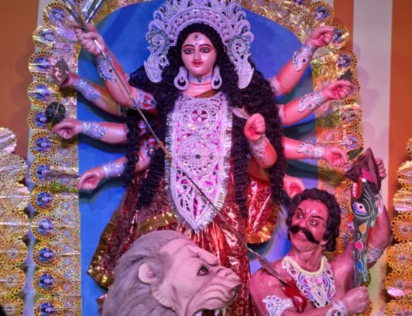 रतलाम के जवाहर नगर में सजा है माँ दुर्गा का भव्य दरबार