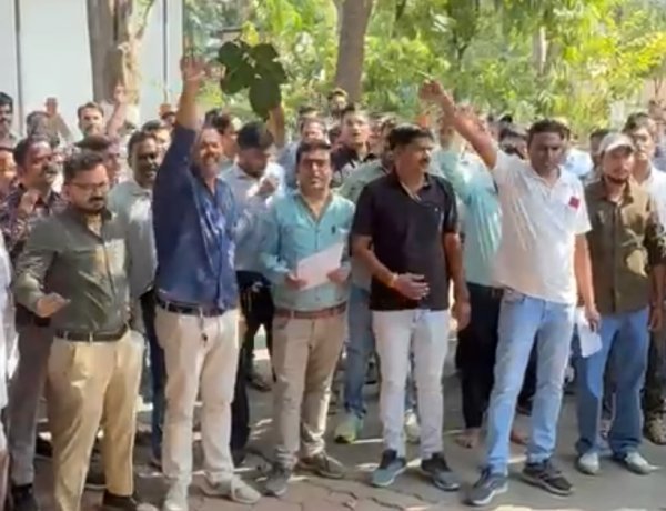 विद्युत वितरण कंपनी के अधिकारियों-कर्मचारियों की हुंकार