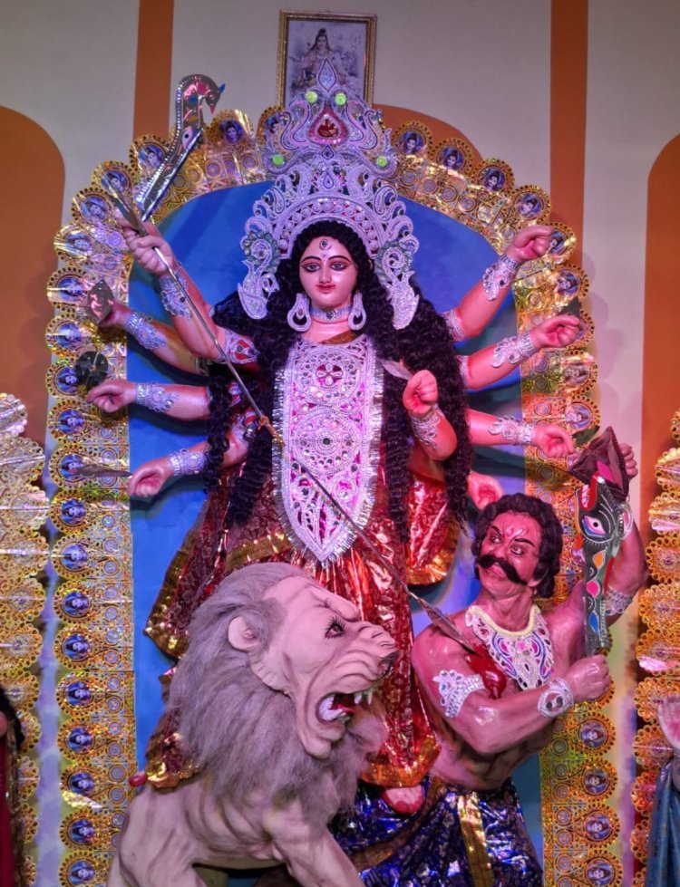 रतलाम के जवाहर नगर में सजा है माँ दुर्गा का भव्य दरबार